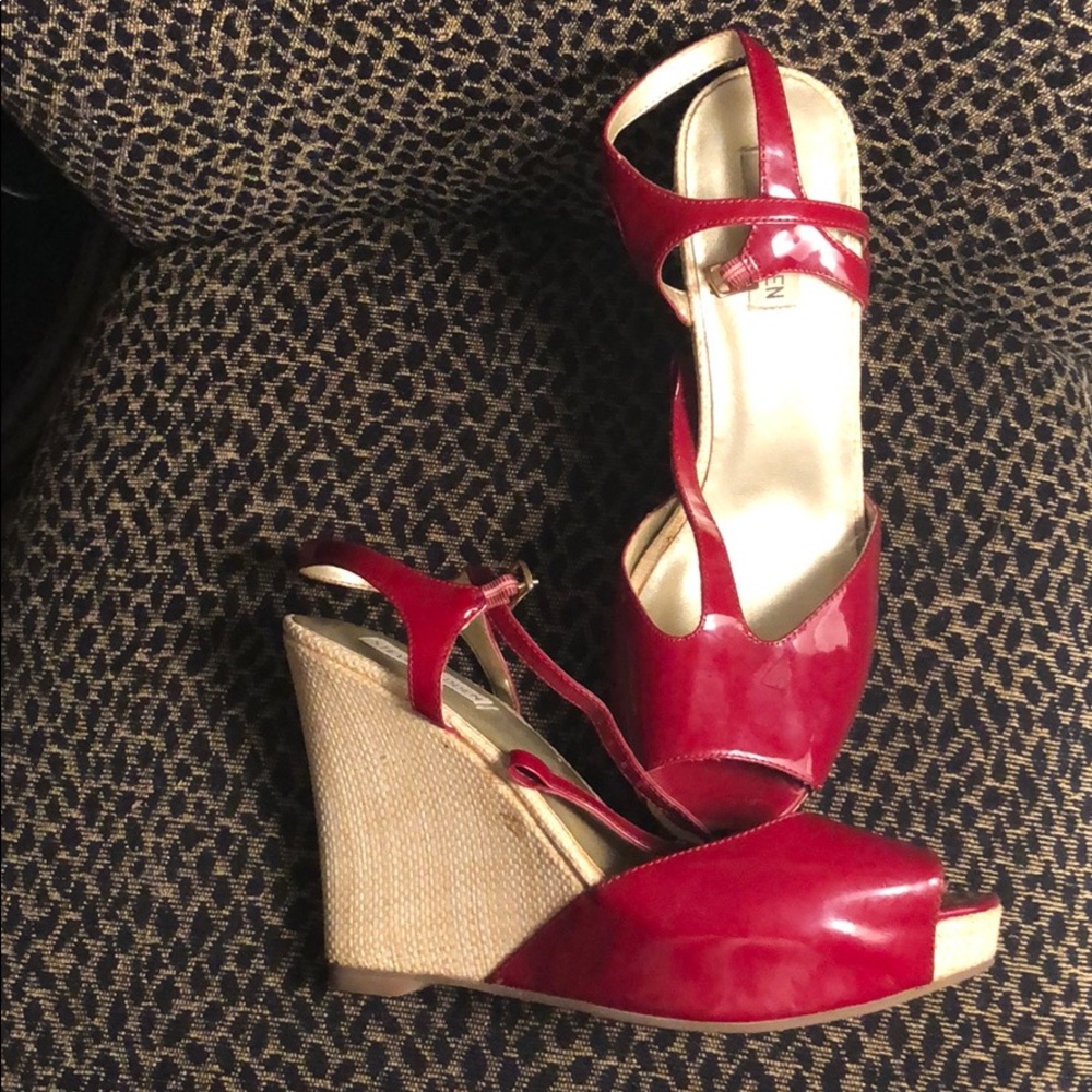 Shoes - Picture 2 of 3